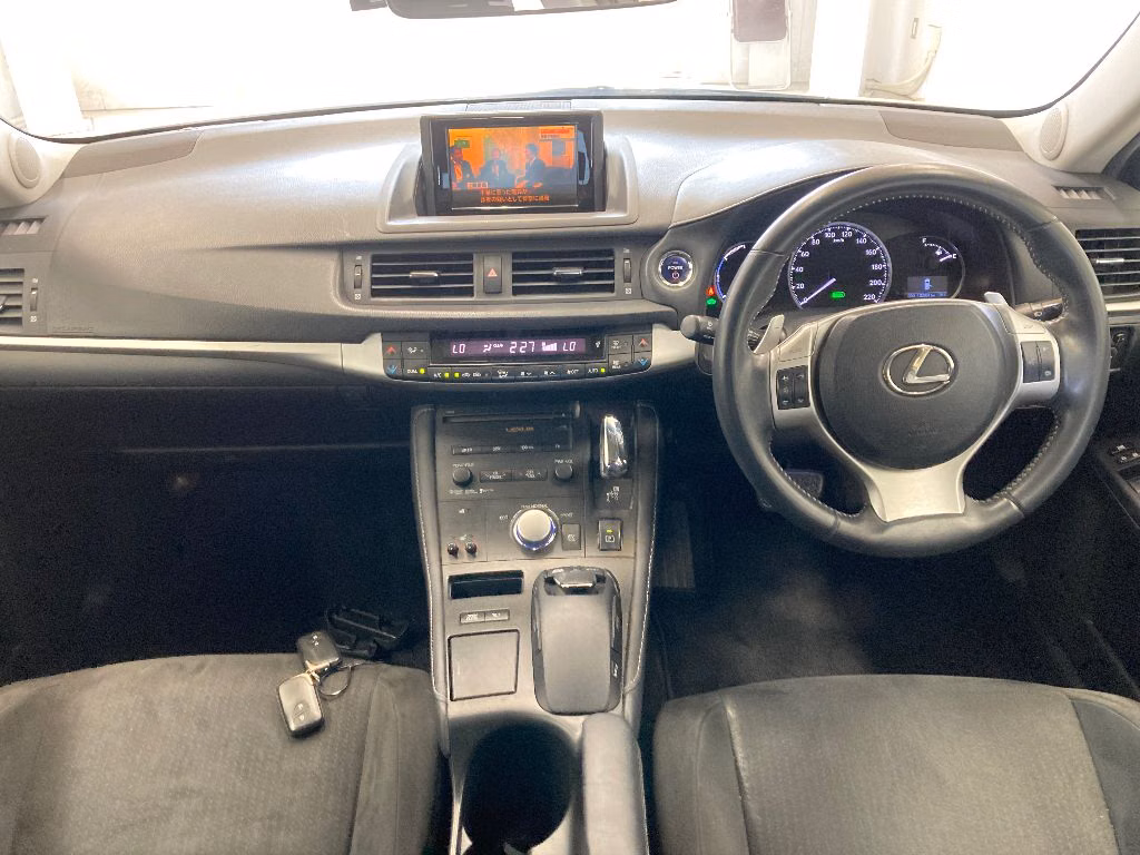 LEXUS CT200H