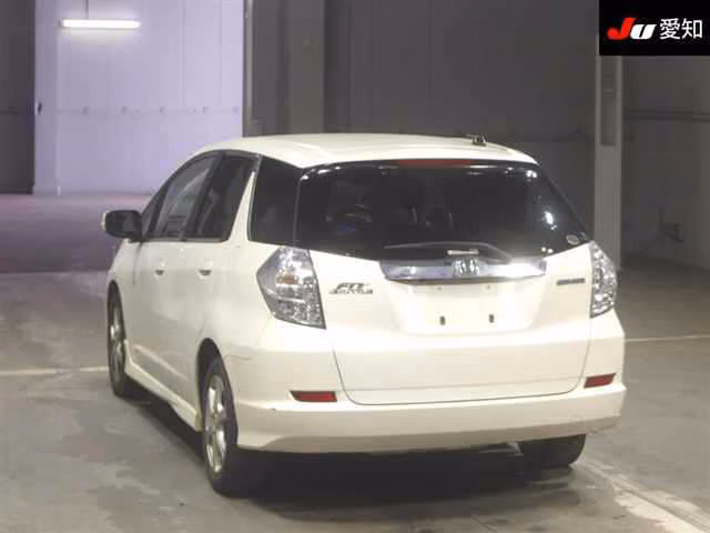 HONDA FIT SHUTTLE