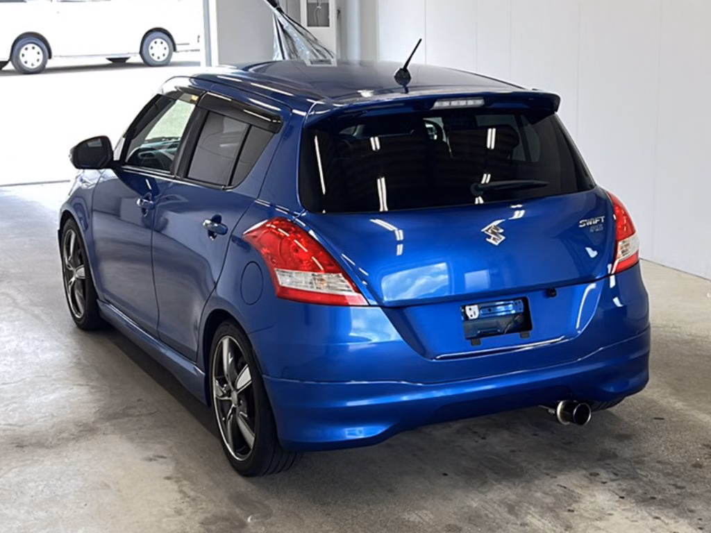 SUZUKI SWIFT