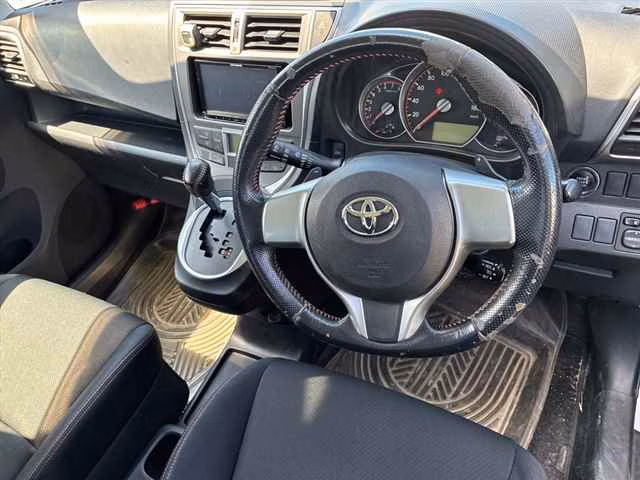 TOYOTA RACTIS