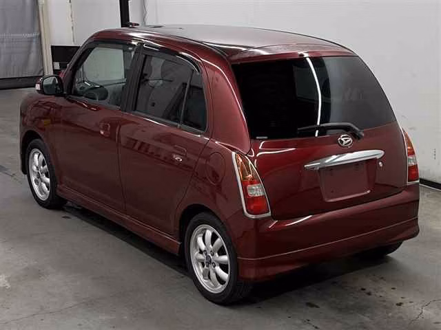 Daihatsu Mira Gino