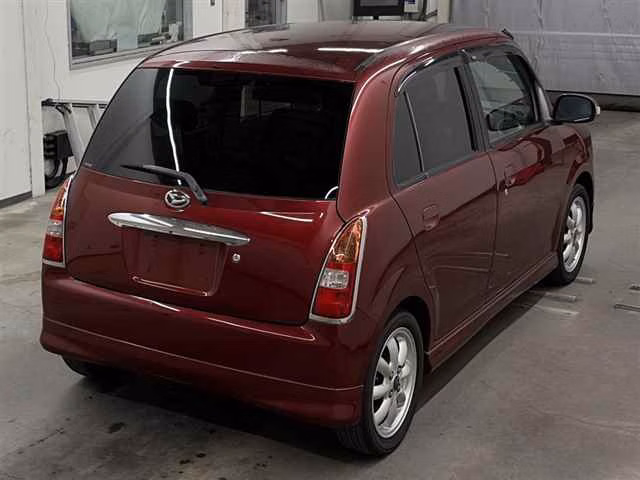 Daihatsu Mira Gino