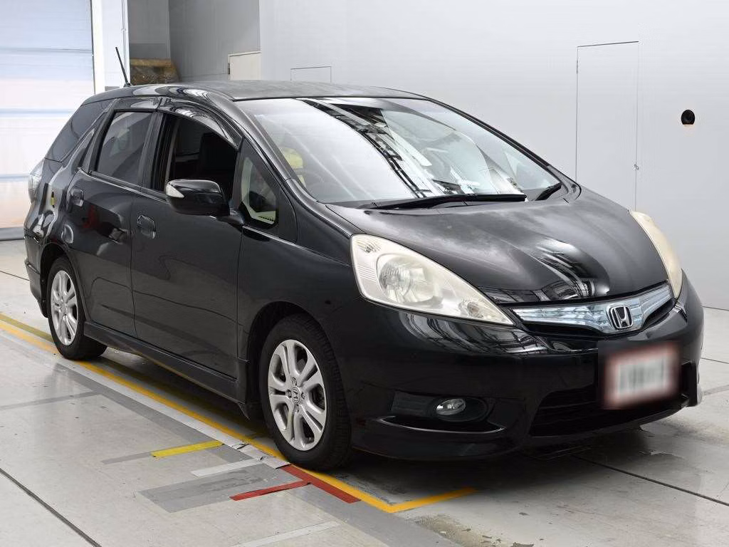 HONDA FIT SHUTTLE