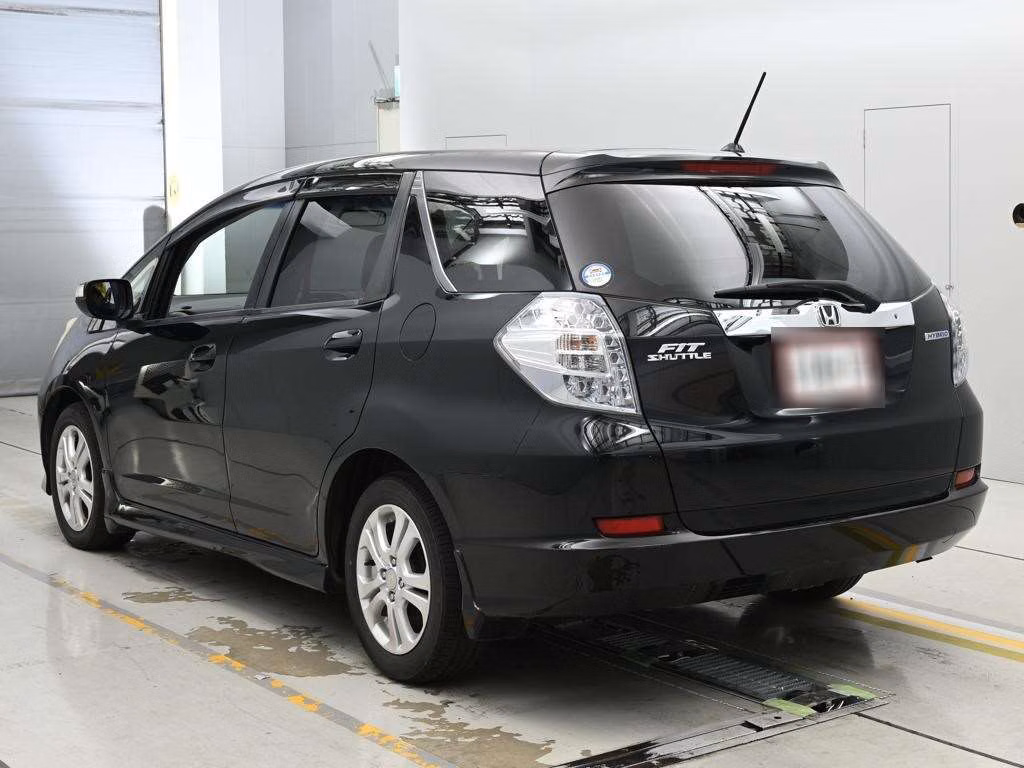 HONDA FIT SHUTTLE