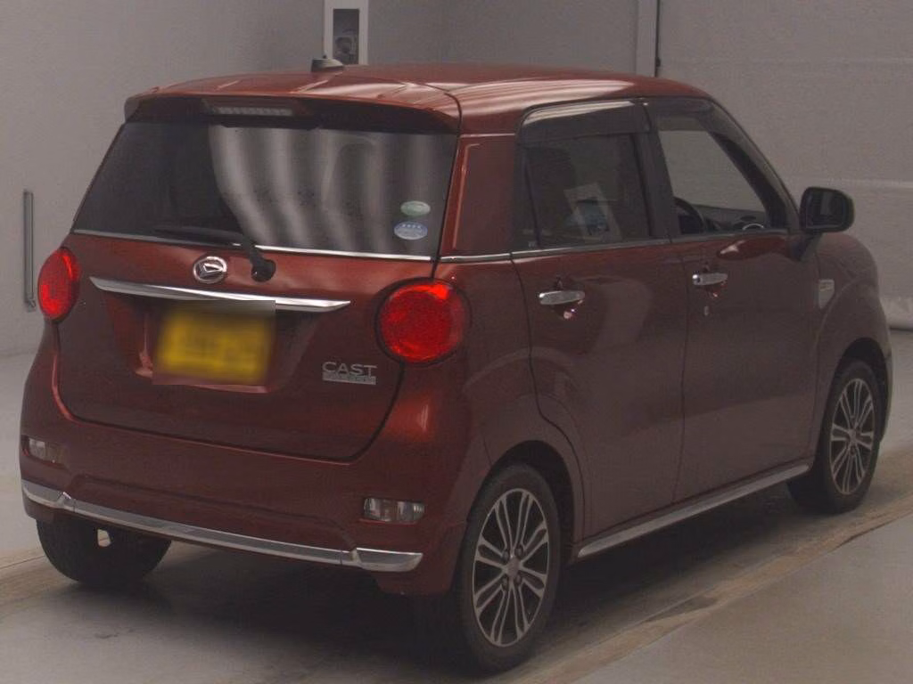 DAIHATSU CAST