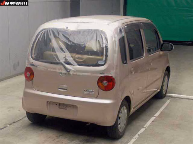 DAIHATSU MOVE LATTE