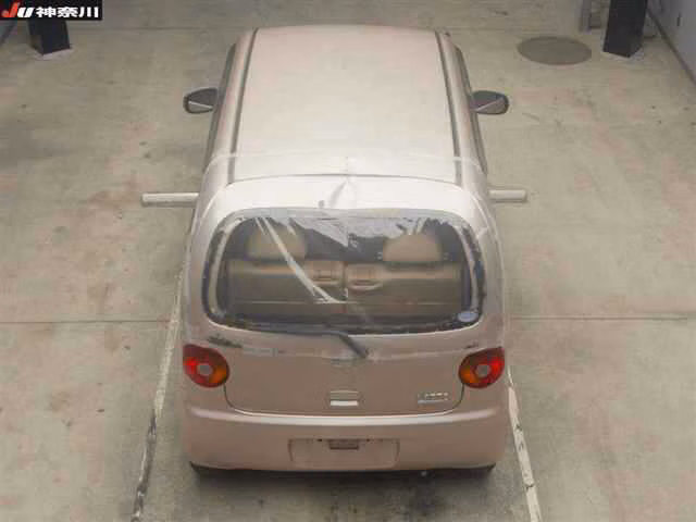 DAIHATSU MOVE LATTE
