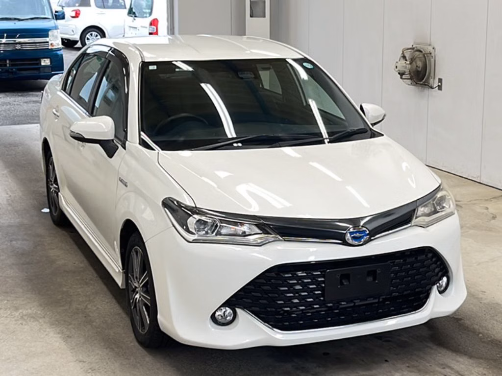 TOYOTA COROLLA AXIO