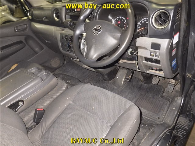 NISSAN NV350 CARAVAN