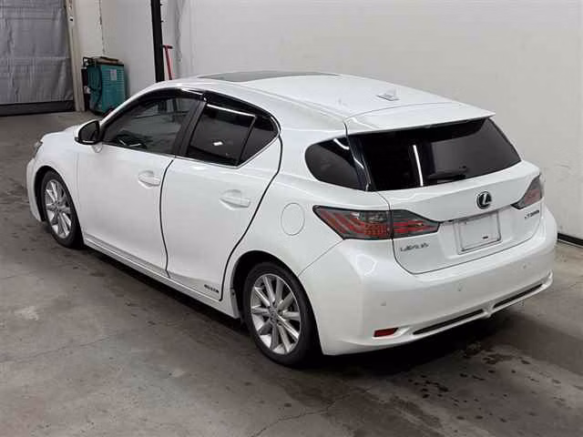 LEXUS CT200H