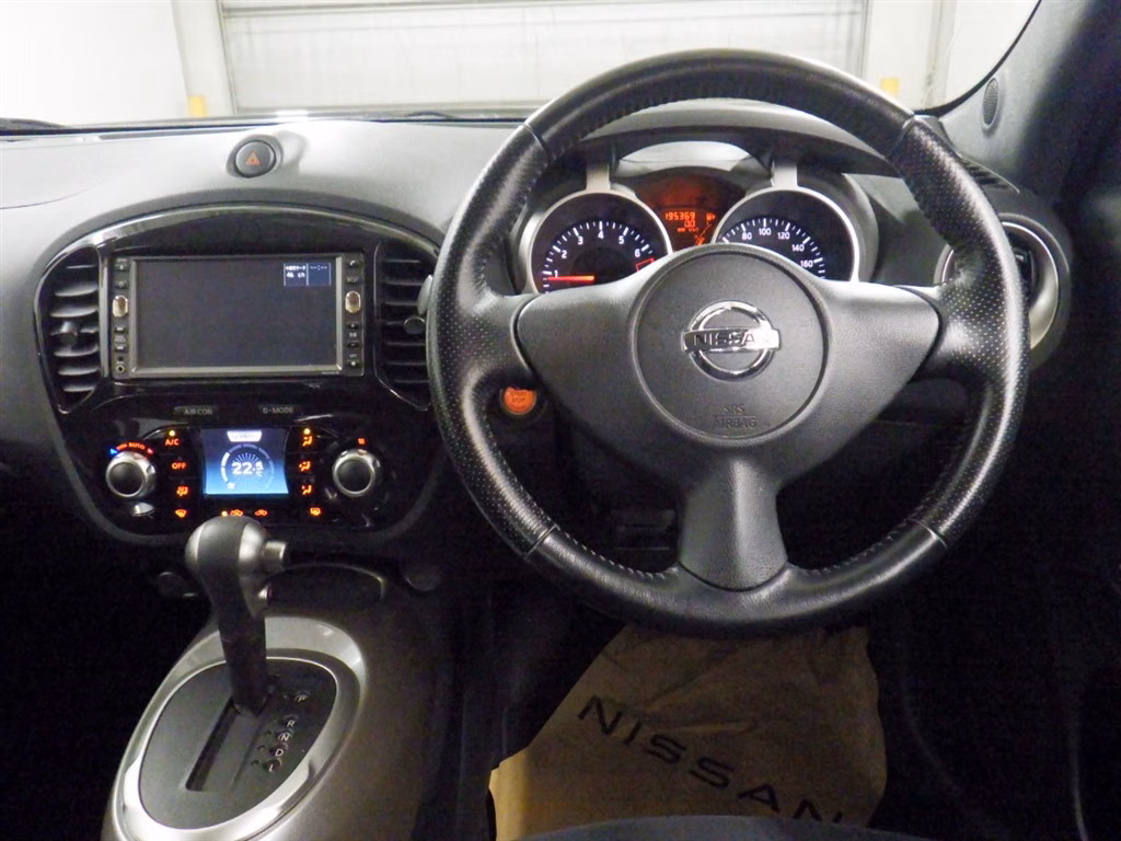 NISSAN JUKE