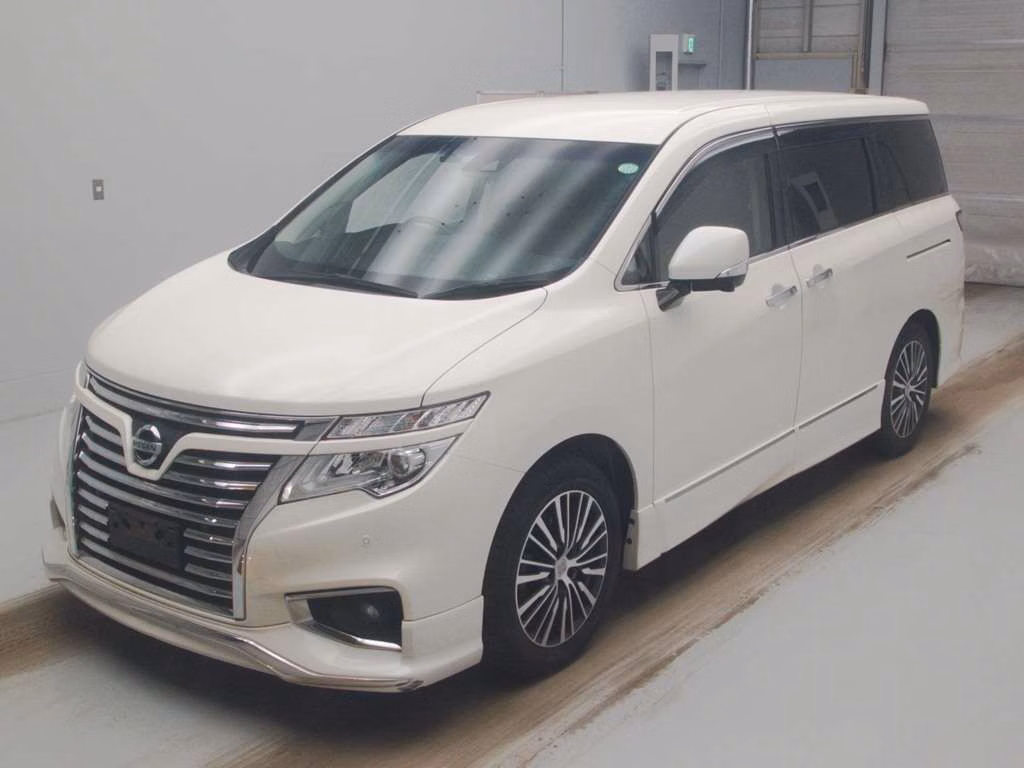 NISSAN ELGRAND