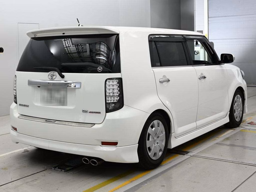 Toyota Corolla Rumion