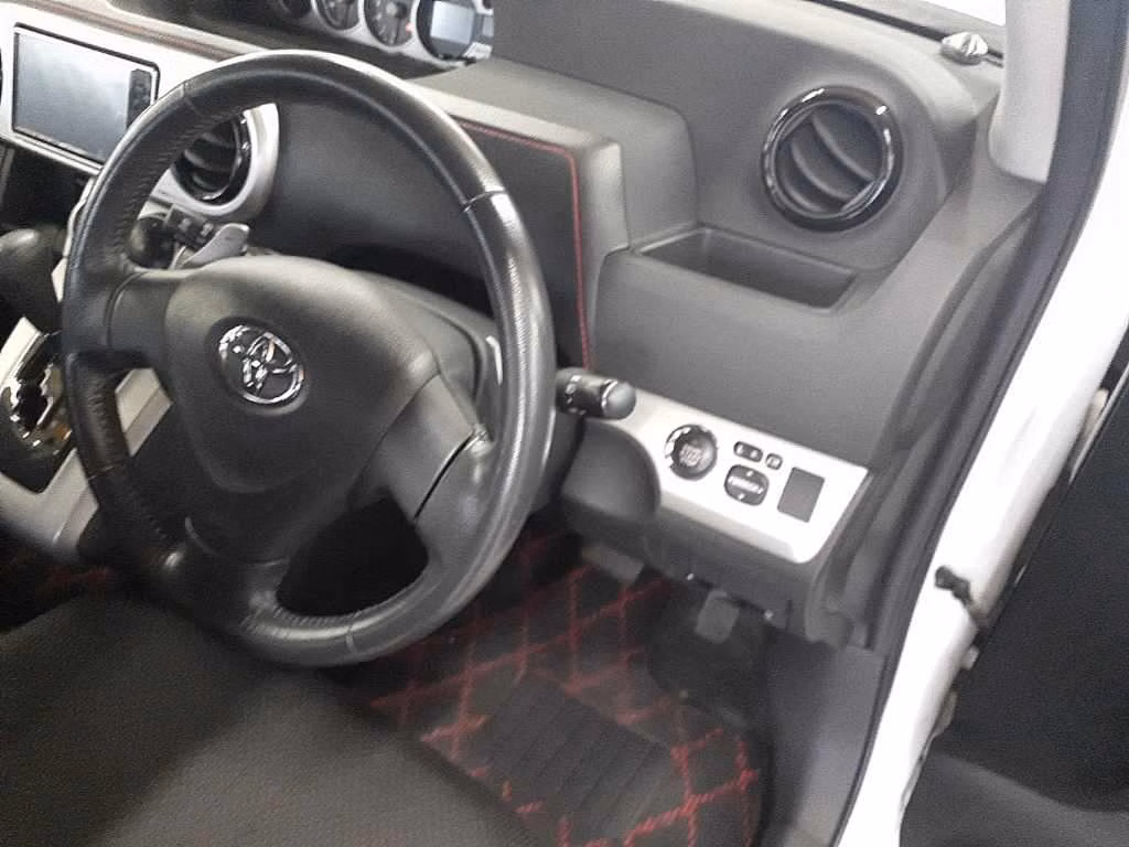 Toyota Corolla Rumion
