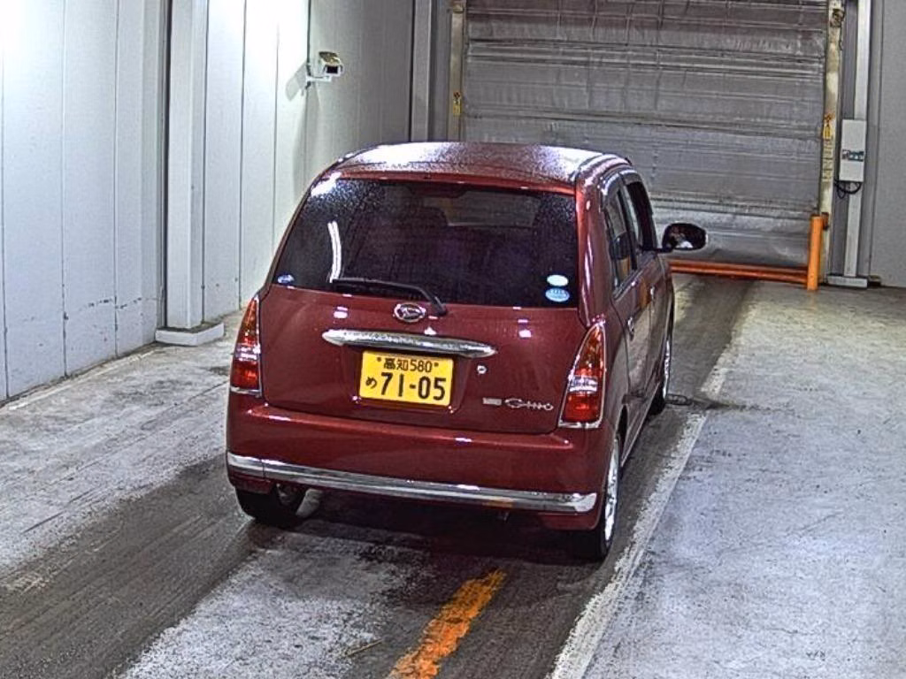Daihatsu Mira Gino