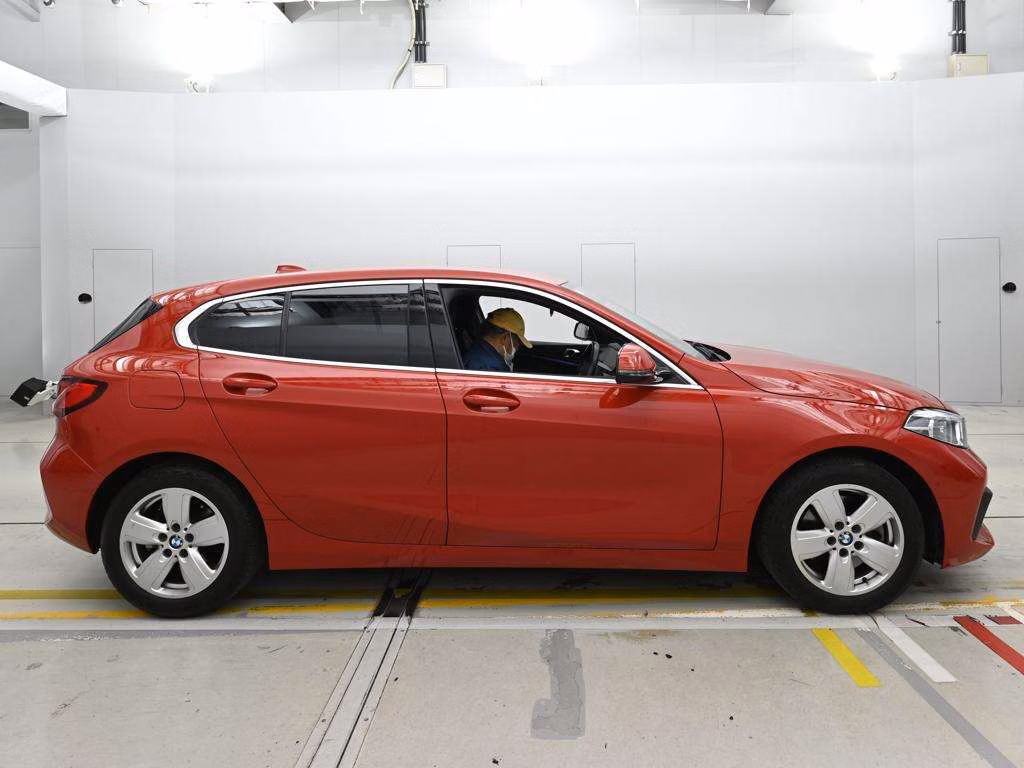 BMW 1-SERIES