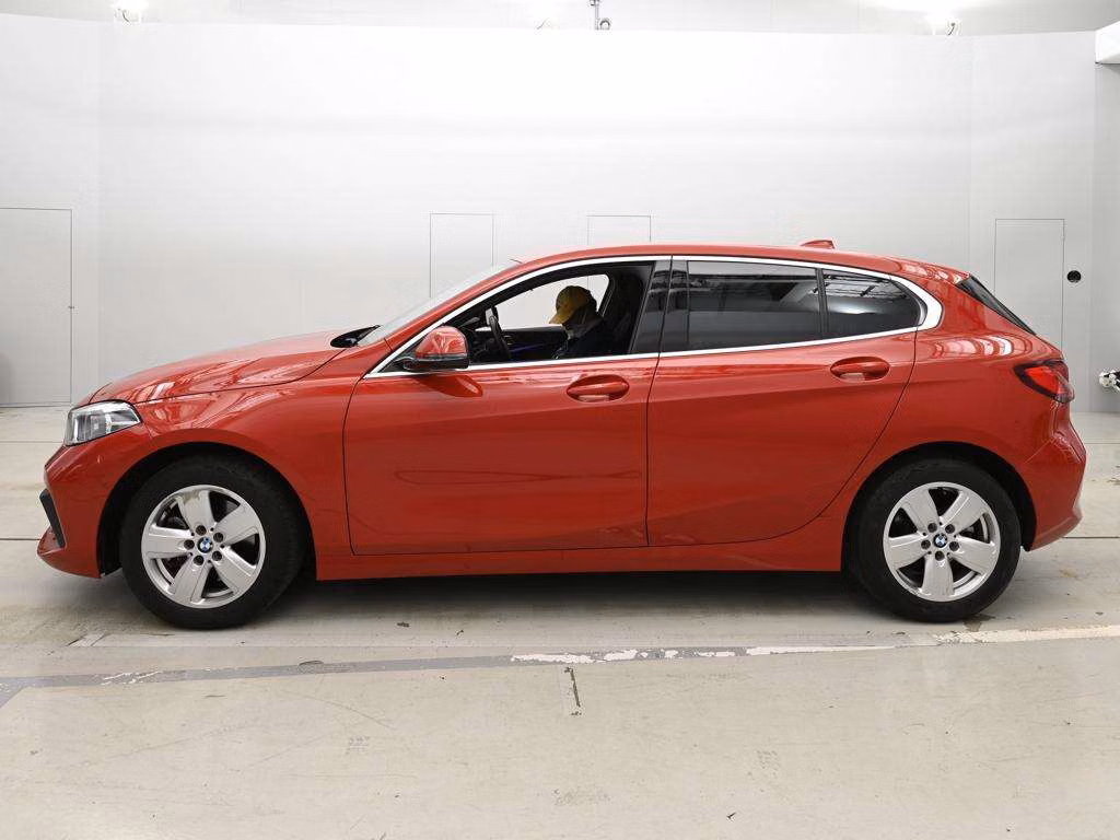 BMW 1-SERIES