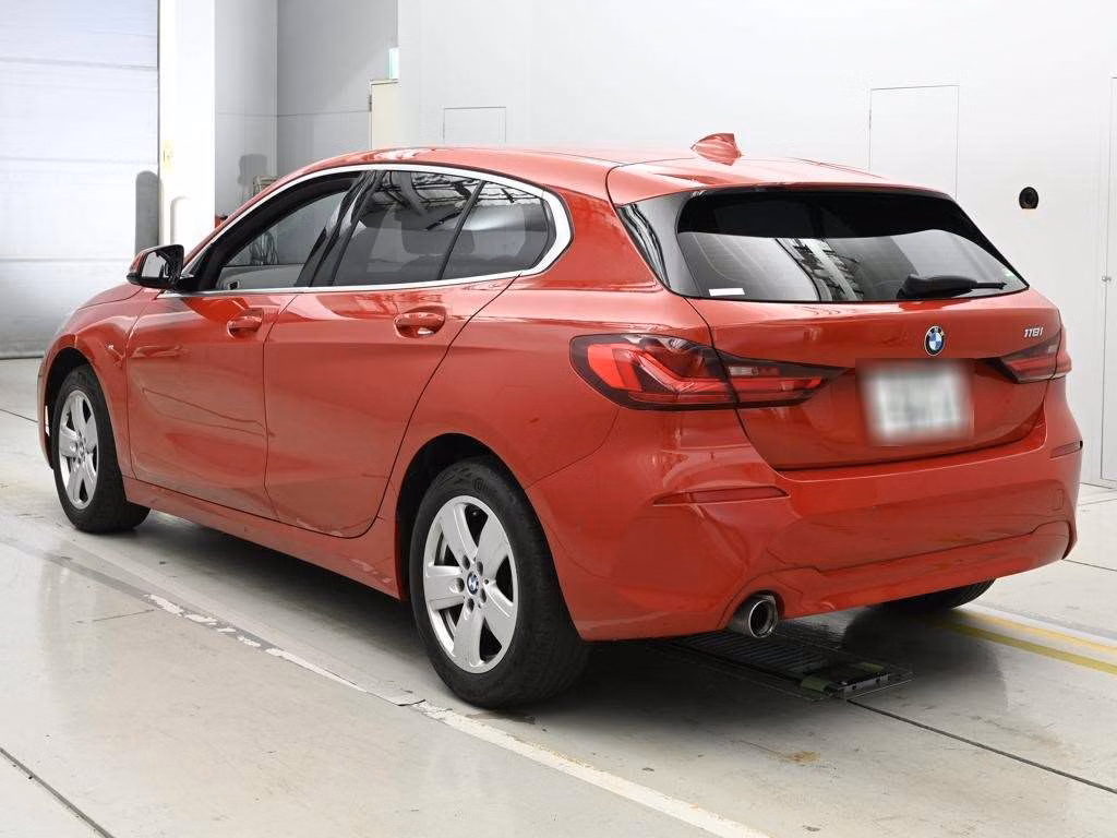BMW 1-SERIES