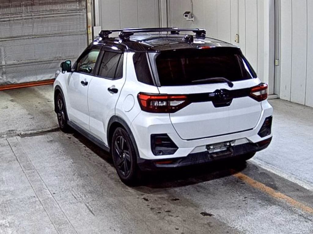 DAIHATSU ROCKY