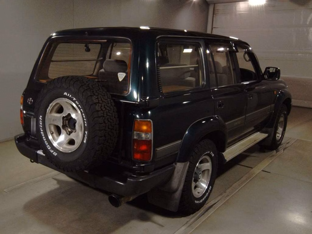 TOYOTA LAND CRUISER