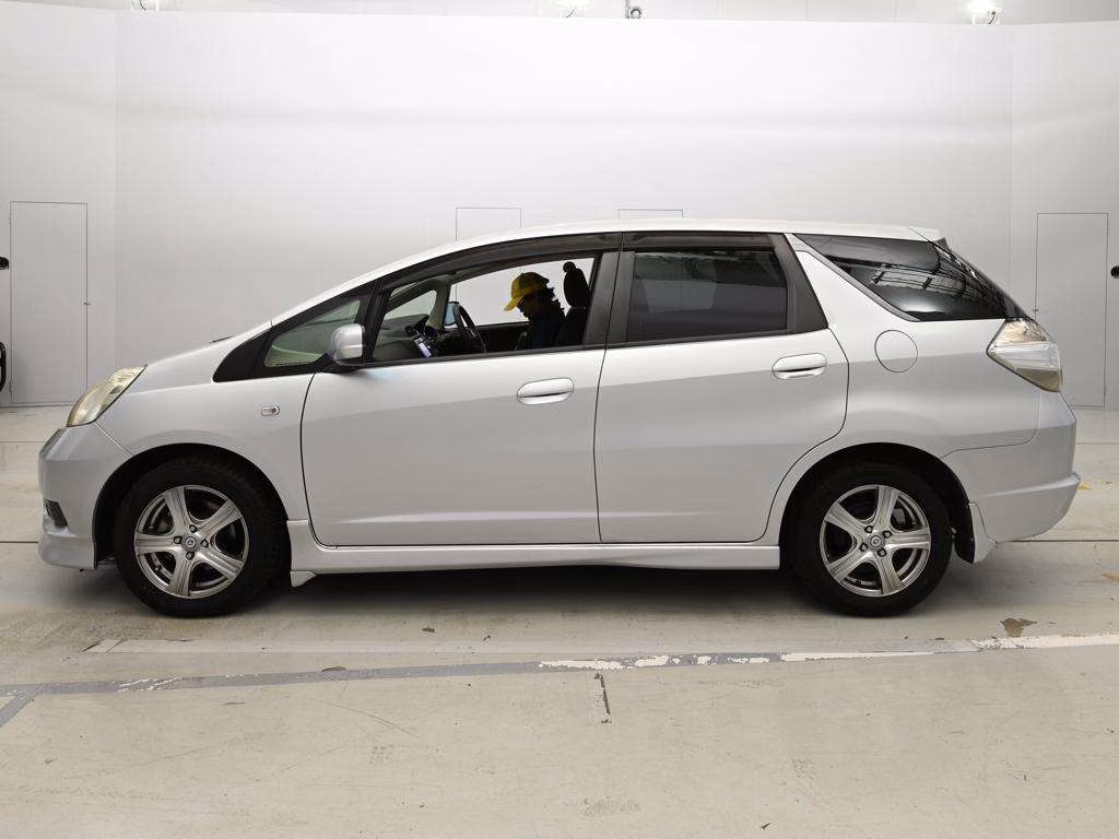 HONDA FIT SHUTTLE