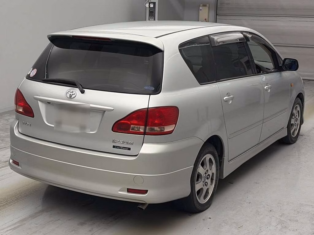 Toyota Ipsum