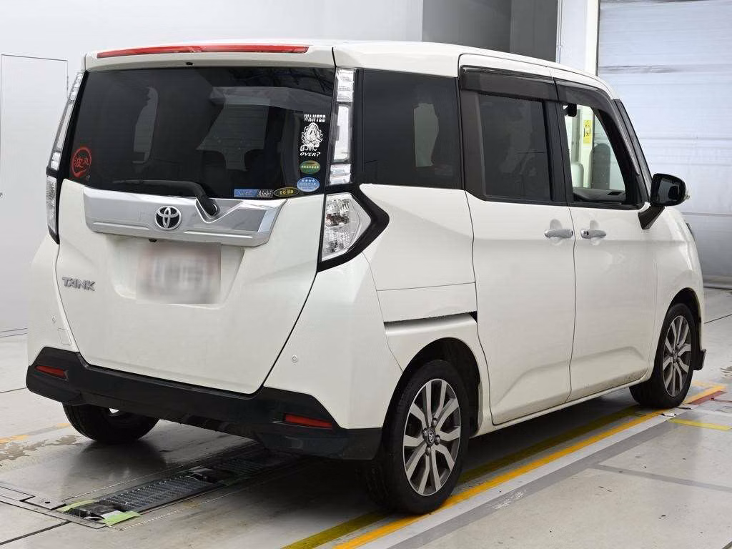 TOYOTA TANK