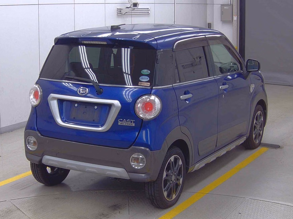 DAIHATSU CAST