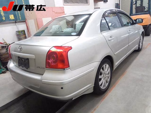 TOYOTA AVENSIS