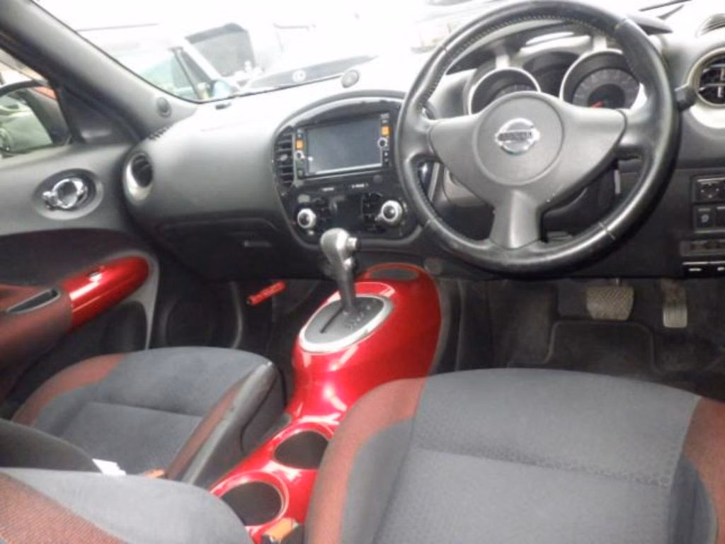 NISSAN JUKE