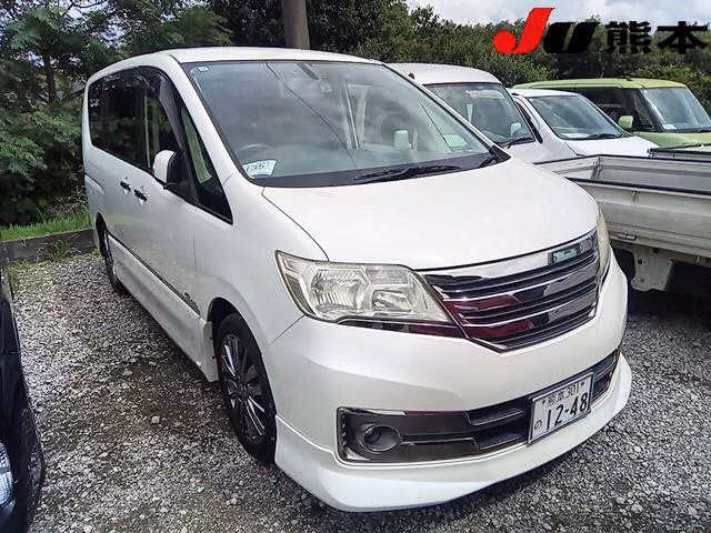 NISSAN SERENA
