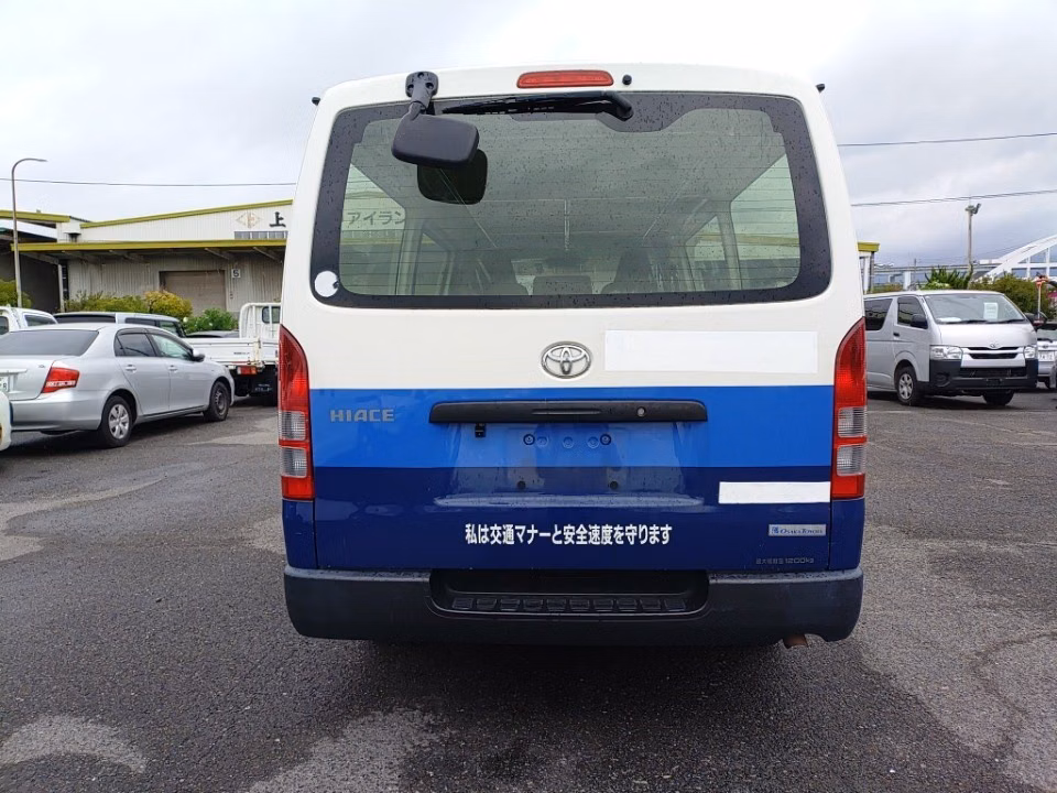Toyota Hiace
