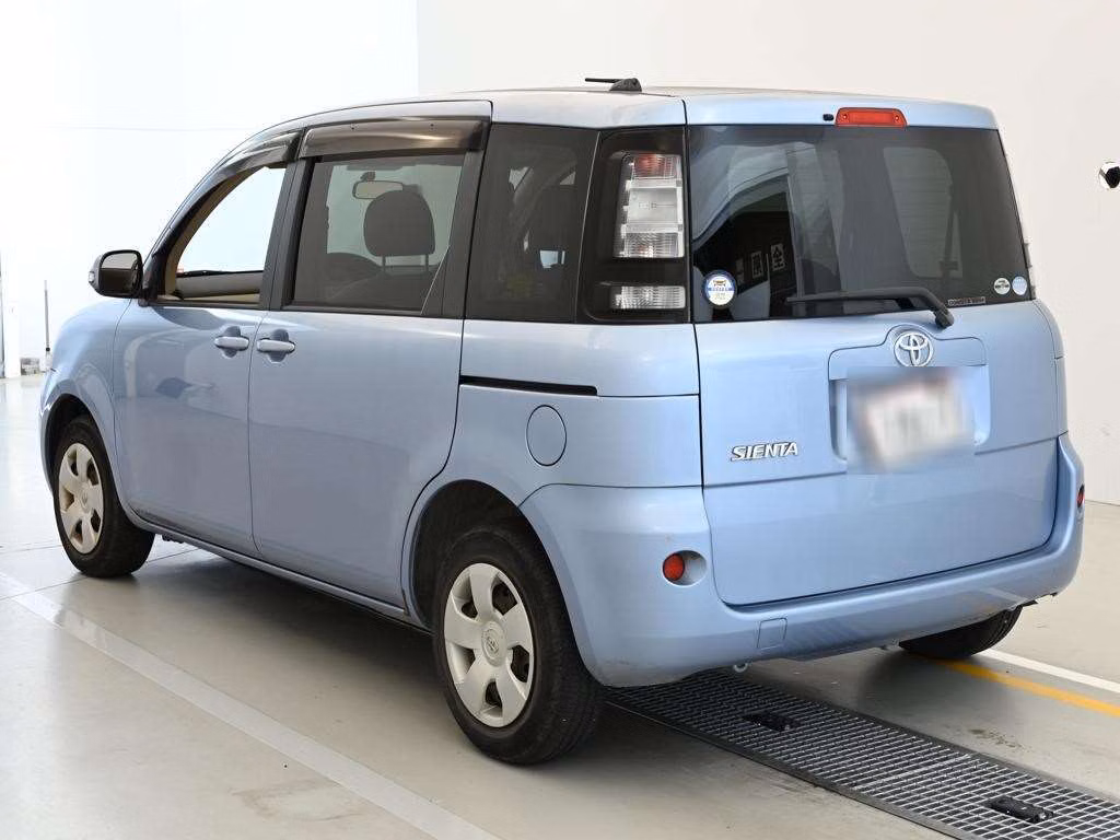 TOYOTA SIENTA
