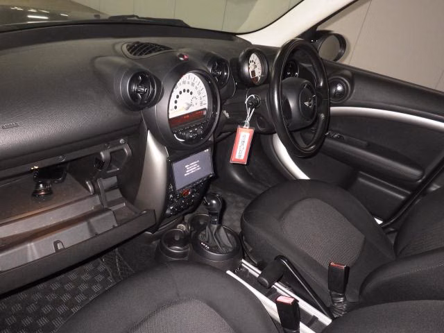 MINI CROSSOVER