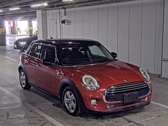 MINI HATCH