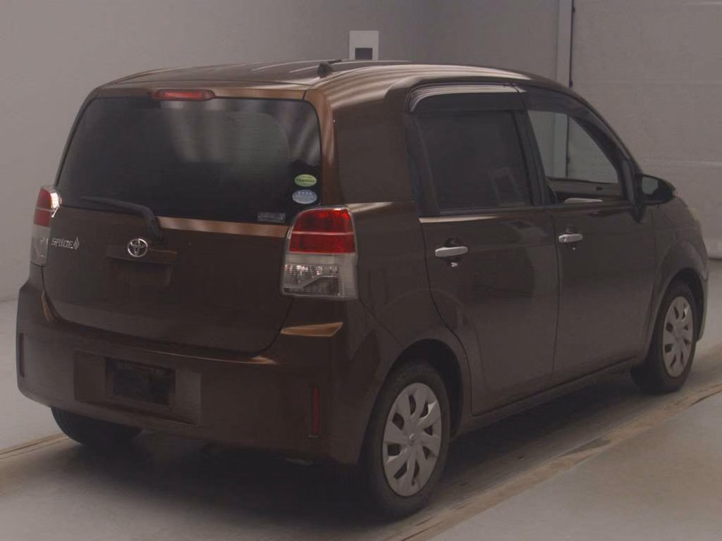 TOYOTA SPADE