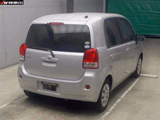 TOYOTA PORTE