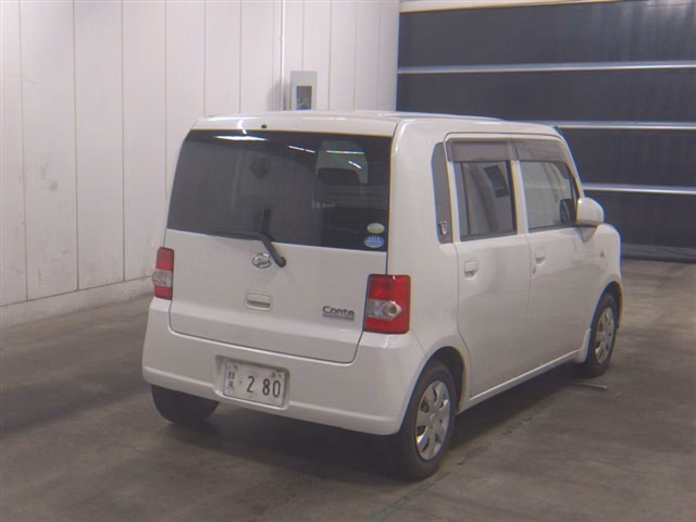 DAIHATSU MOVE CONTE