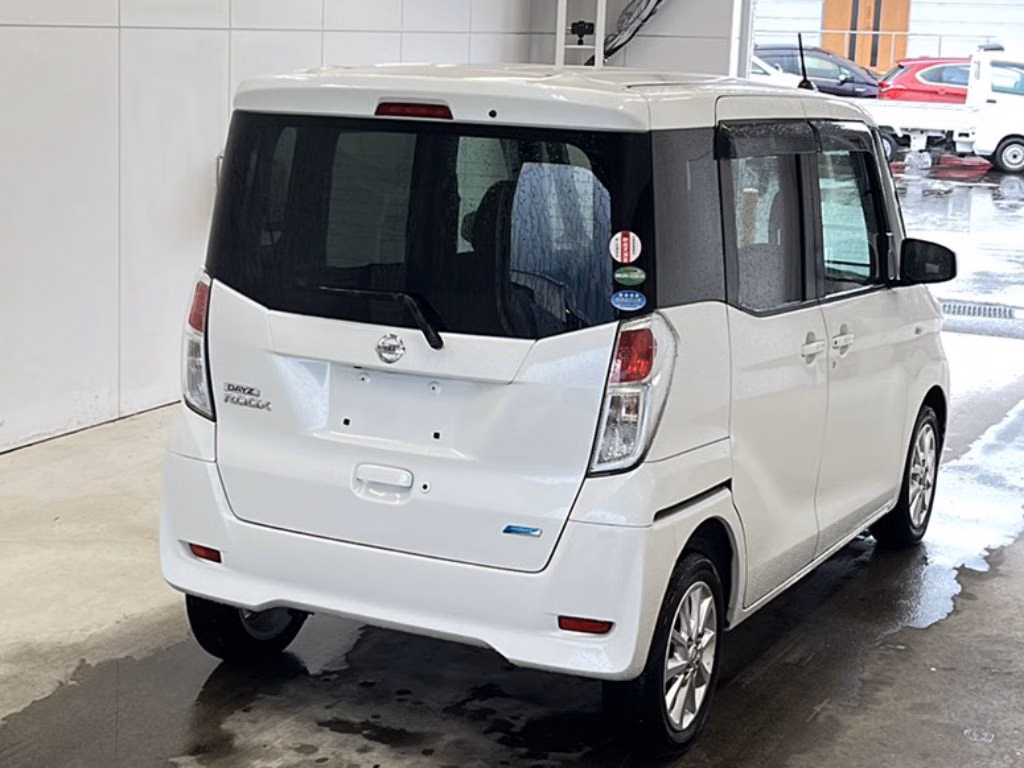 NISSAN DAYZ ROOX