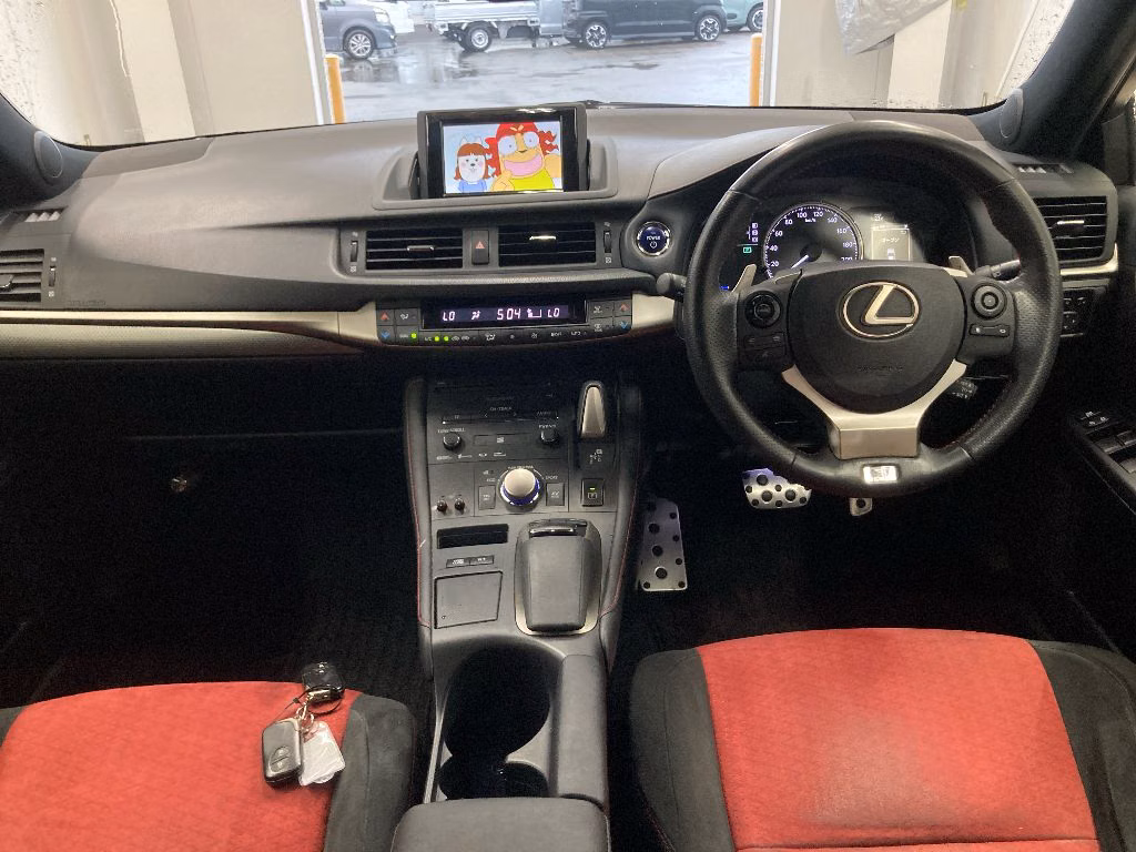 LEXUS CT200H