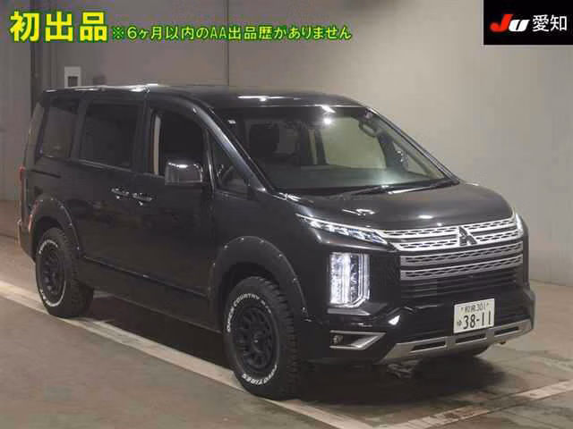Mitsubishi Delica D:5