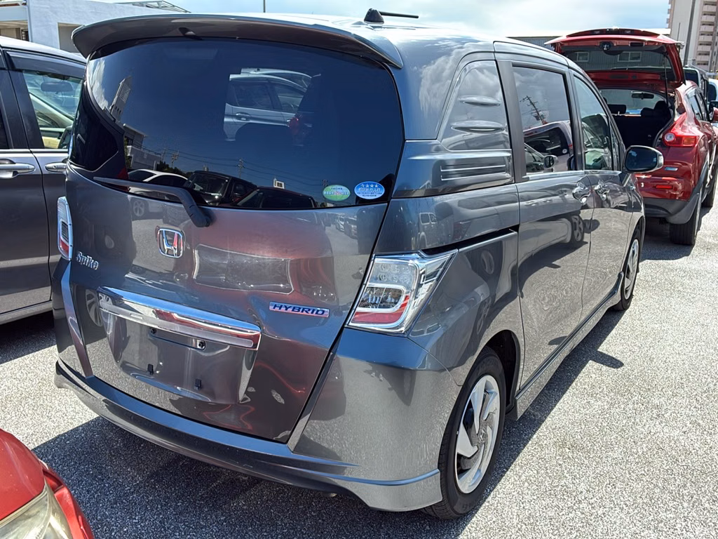 HONDA FREED SPIKE
