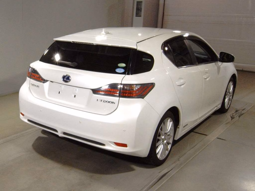 Lexus CT200h