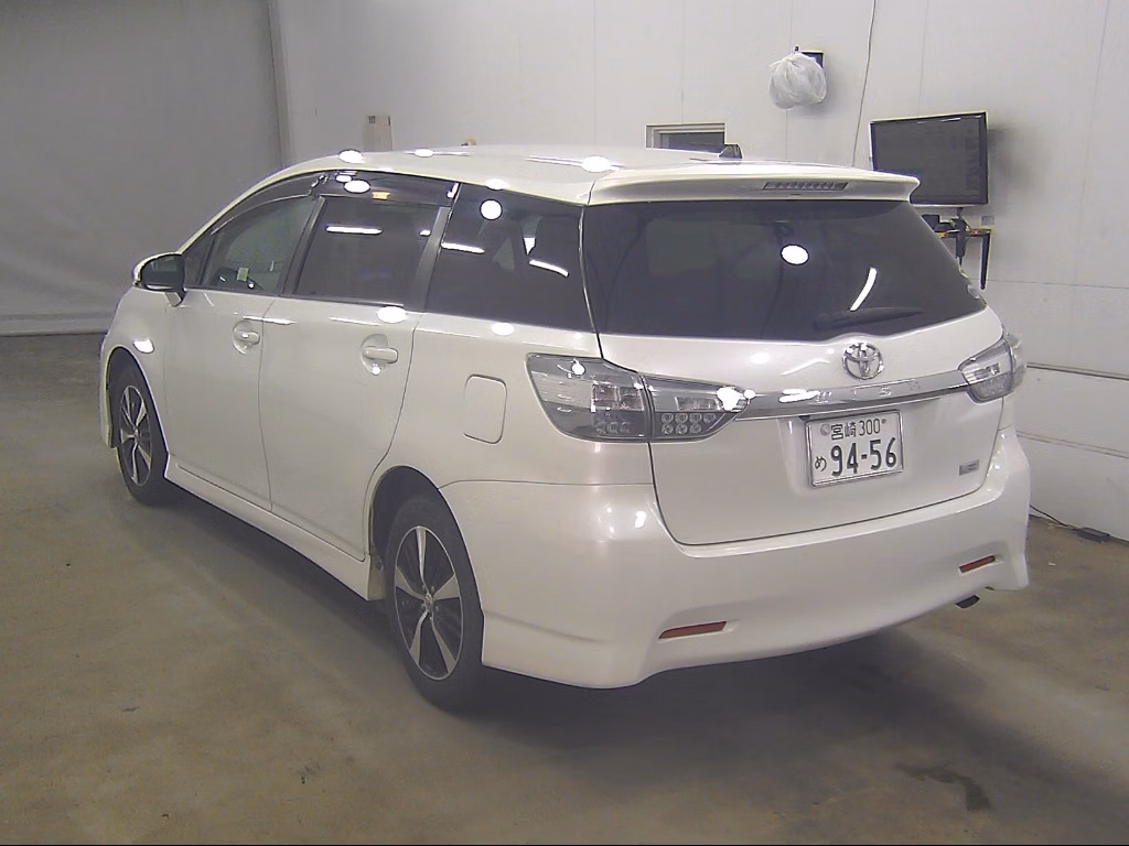 TOYOTA WISH
