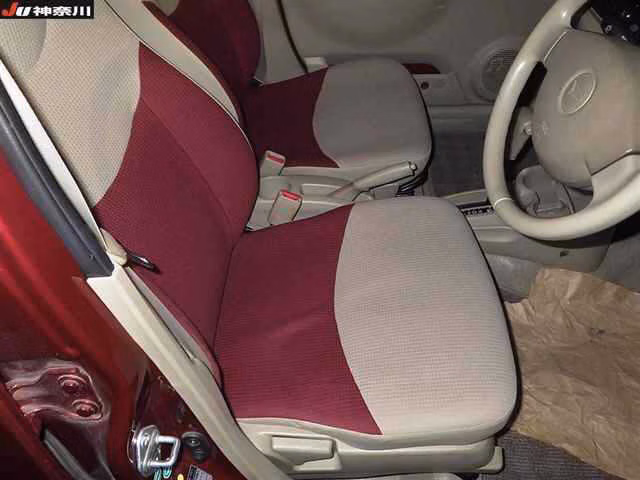 Daihatsu Esse