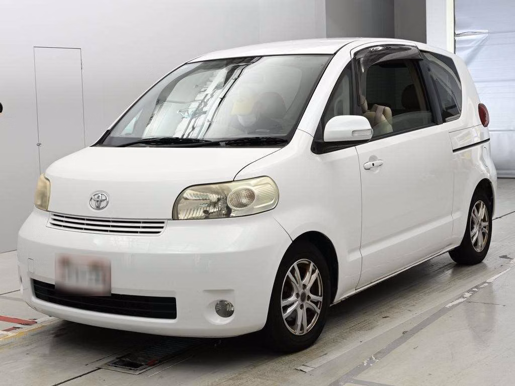 TOYOTA PORTE