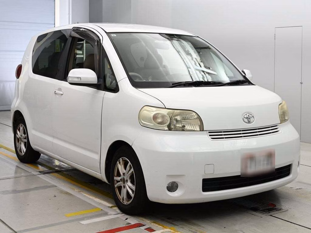 TOYOTA PORTE