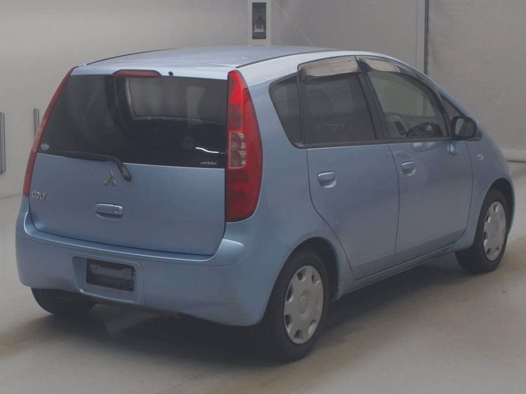 MITSUBISHI COLT