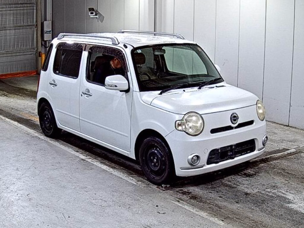 Daihatsu Mira Cocoa