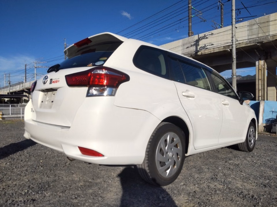 TOYOTA COROLLA FIELDER